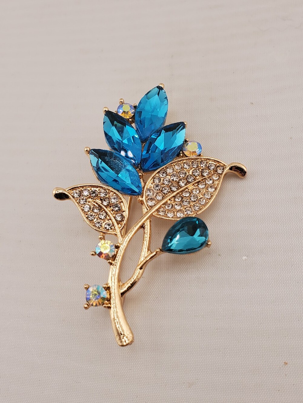 Aqua & Aurora Borealis RS Brooch